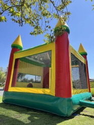 IMG 2725 1755476151 Magic Castle 15x15 – Bounce House